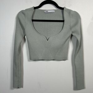 Zara Knit Sage Green Long Sleeve Crop Top Sweater Women's Size Medium EUC
